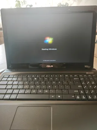 Portátil Asus K52F Negro