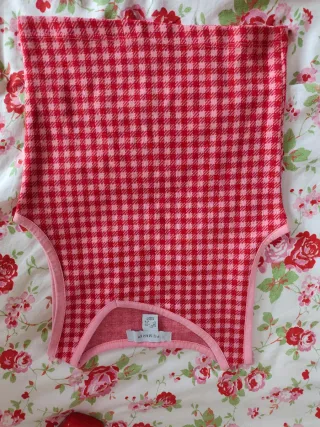 Top cuadros rojo y rosa Primark