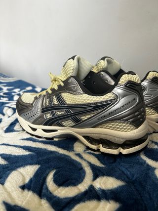 Asics Gel Kayano Gris Amarillo