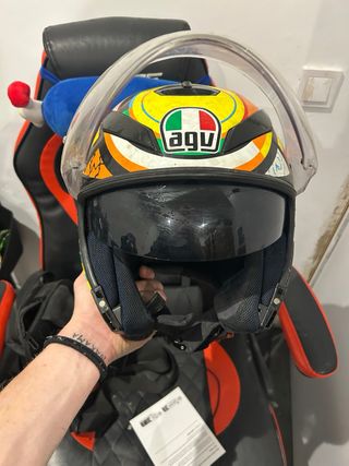 Casco de moto AGV