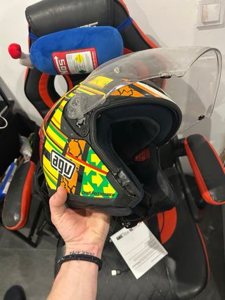 Casco de moto AGV