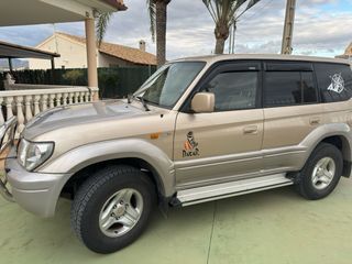 Toyota Land Cruiser 90 2001