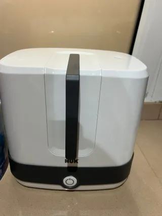 NUK/ Esterilizador del Biberón y Accesorios Eléctr