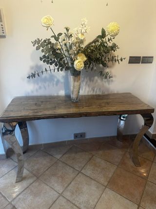 Mesa recibidor madera, metal y cristal