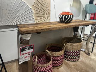 Mesa recibidor madera, metal y cristal