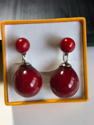 Pendientes colgantes bolas coral rojo