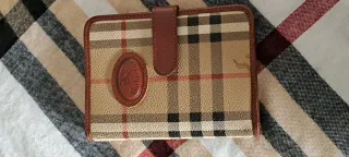 Custodia Burberry in pelle ,da aggiungere l'agenda