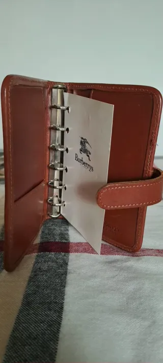 Custodia Burberry in pelle ,da aggiungere l'agenda