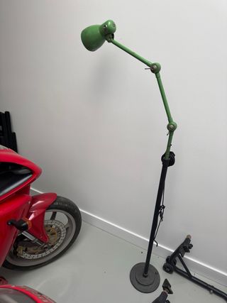 Lámpara de pie articulada industrial antigua