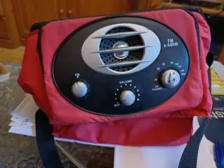 Radio Portátil Nevera FM