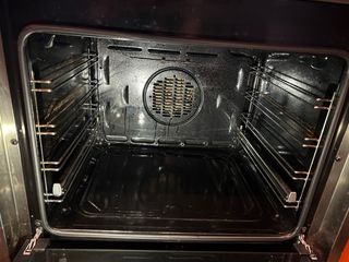 Cocina a gas con horno incorporado.Perfecto estado
