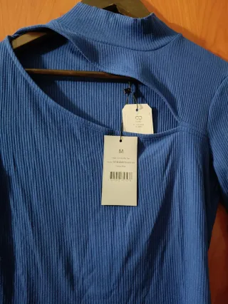 Camiseta azul mujer con escote