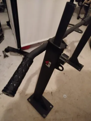 Barra de abdominales negra