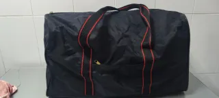 Bolsa negra  de deporte y viaje.