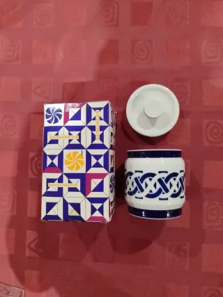 Tarro de porcelana Sargadelos
