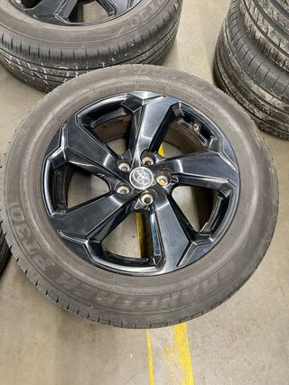 Llantas Toyota RAV4 + Neumáticos