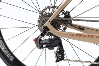 Megamo West AXS 12V (gravel) t.54 Reacondicionada