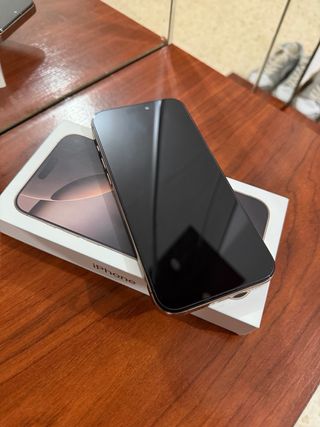 iPhone 16 Pro Max 256GB Dorado