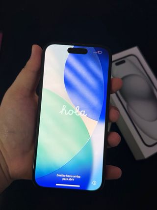 iPhone 15 (COMO NUEVO)