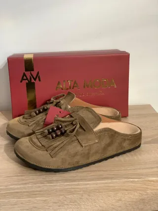 Zuecos mujer. Número 36