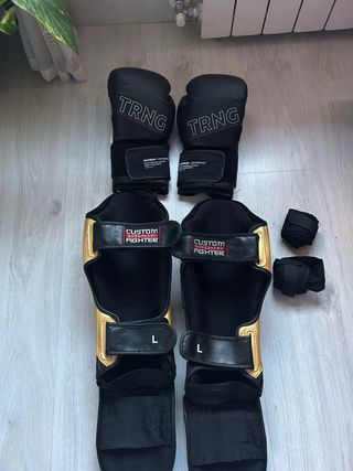 Kit MMA/Muay Thai/K1 Guantes y Tibiales