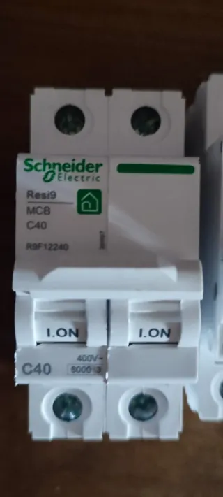 Magnetotermico Schneider Electric Resi9 C40