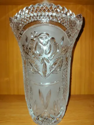 Jarrón vintage de cristal tallado