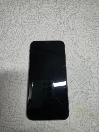 iPhone 11 Nero 64GB