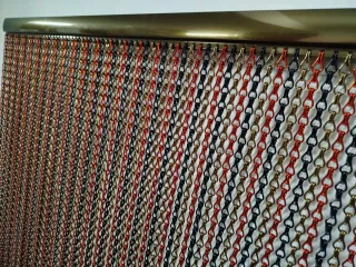 Cortina di catene in alluminio rosso, nero, bronzo