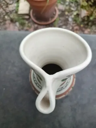 Jarrón de cerámica decorativo pintado