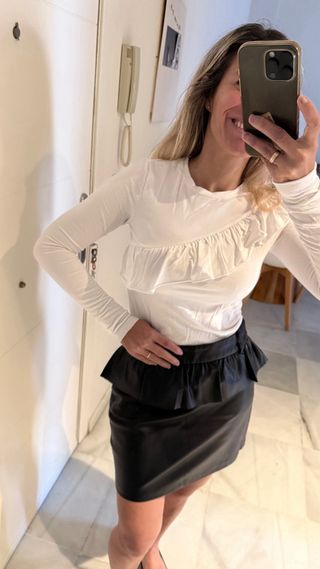 Camiseta Stradivarius Blanca Talla S Volante