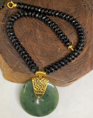 Collar Vintage Jade Verde Cuentas Negras