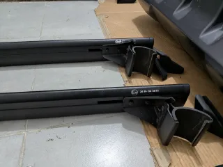 Cofre Bermude 200 y barras de techo