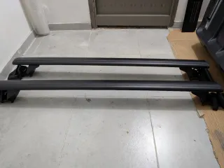 Cofre Bermude 200 y barras de techo