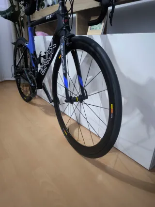 Bicicleta de carretera EROX RST