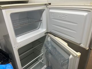 Frigorífico Hisense Blanca con congelador.