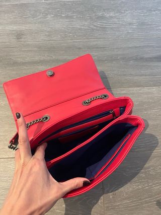 Bolso rojo de piel