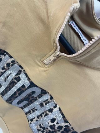 Sudadera beige con estampado leopardo Talla S