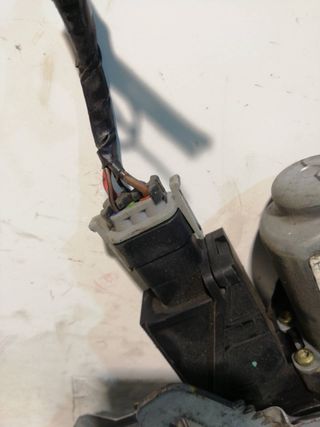 MOTOR ELEVALUNAS DELANTERO IZQUIERDO OPEL COMBO (CORSA B) 65