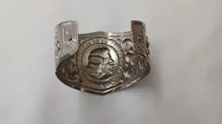 Bracciale rigido regolabile color argento