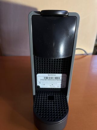 Cafetera Nespresso Essenza Mini Gris
