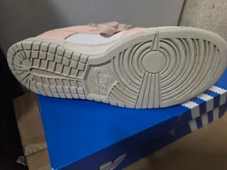 Zapatillas Nike Rosa y Blanco