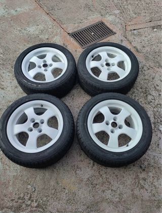 Llantas 4x100 con neumáticos