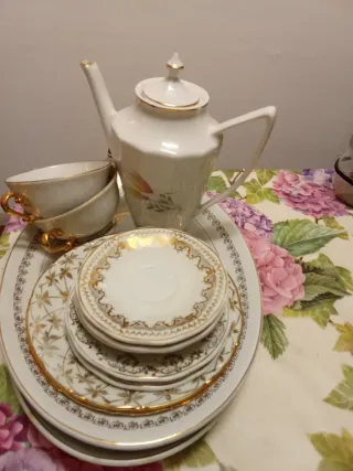 Juego de té porcelana oro y blanco