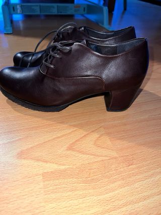 Zapatos Vialis Marrón Chocolate T39