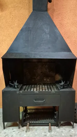 Chimenea de hierro, Llar de foc
