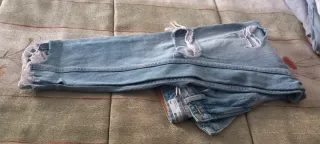 Pack 3 Pantalones Niña Talla 32. Distintas marcas.