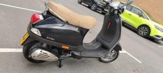 Vespa LX 50 4T Negra