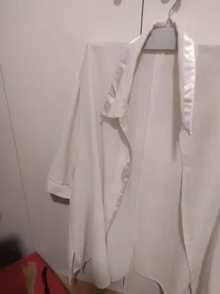 Blusa blanca elegante