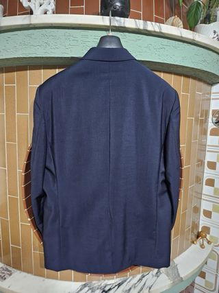 Abito elegante uomo blu